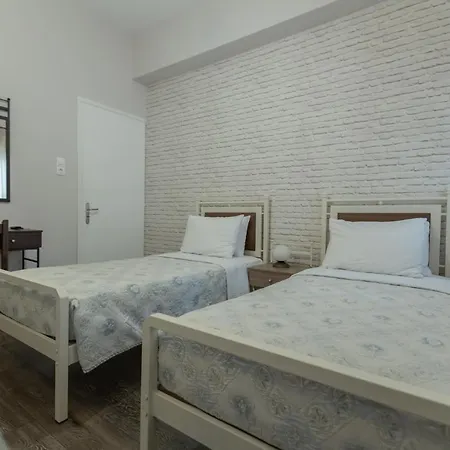 Pegasus Rooms Corinth Exterior photo