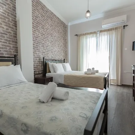 Pegasus Rooms Corinth Exterior photo