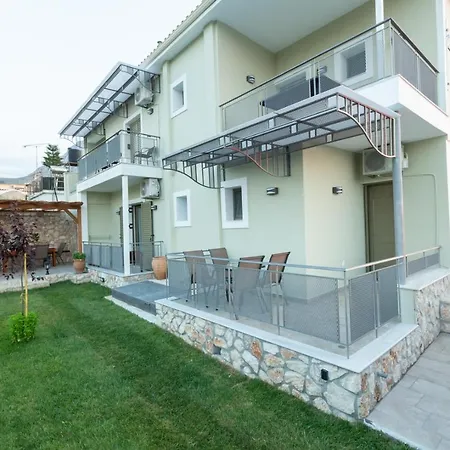 Pegasus Rooms Corinth Exterior photo