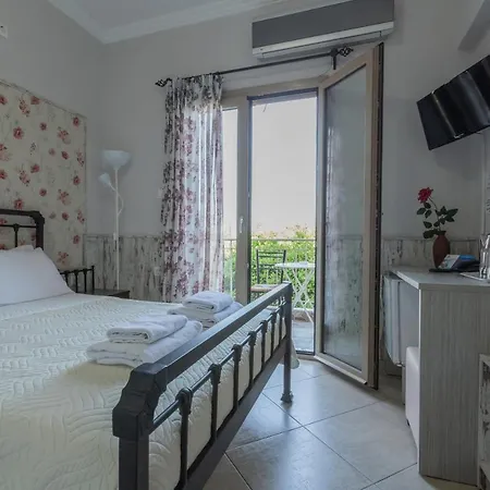 Pegasus Rooms Corinth Exterior photo